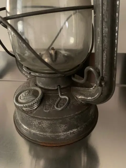 feuerhand - Lamp (1)