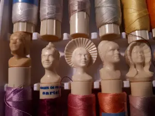 naaidoos (1) - Kunst en ambachten - Karton, Plastic, Staal, filtergaal