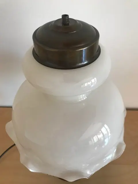 Mid-Century boerderijlamp, bedlampje - Hout, Messing, Opaline glas