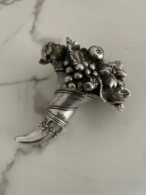 Tafeldecoratie - bloemenhoorn (1) - Zilver gelamineerd