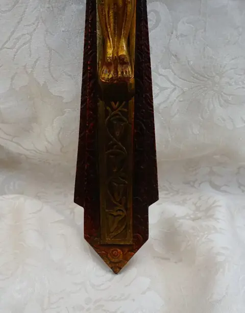 Kruisbeeld (1) - Gothisch - Brons, Messing