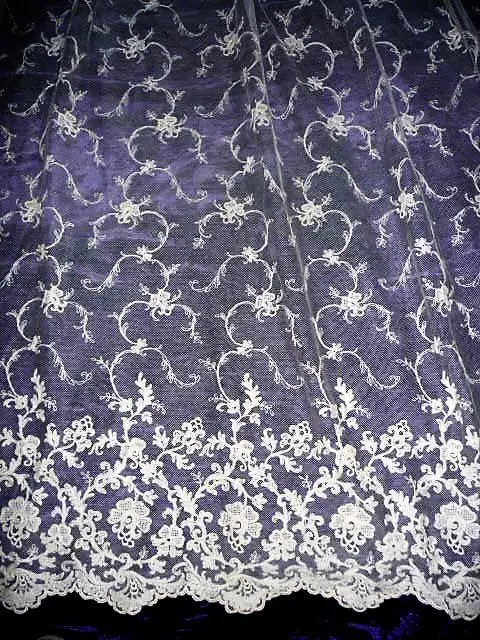 Prachtige Mega Large Coupon Katoenen Tule Kant Ongebruikt - 4.00m x 2.00m - Katoen - Midden 20e eeuw