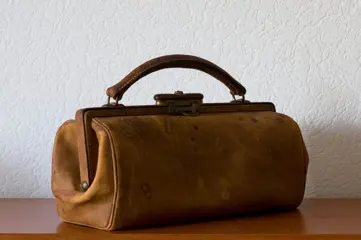 Dokterstas (1) - Leder