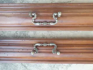 Beeld, Wandmeubel, lade voorkant (2) - Renaissancestijl - Hout, IJzer (gegoten/gesmeed), okkernoot