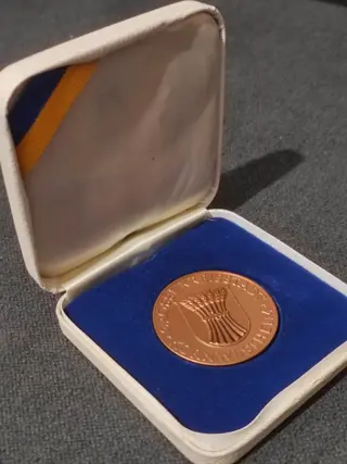 Medailles - Kunst en ambachten - koper en messing