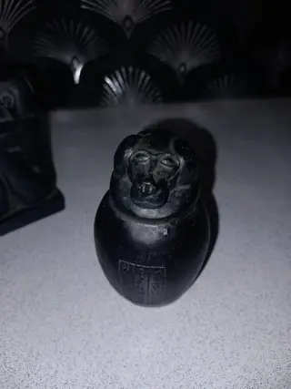 Beeldjes (11) - Hars/polyester