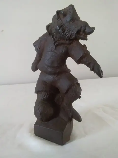 Bordvoetballer in gietijzer. - IJzer (gegoten/gesmeed)