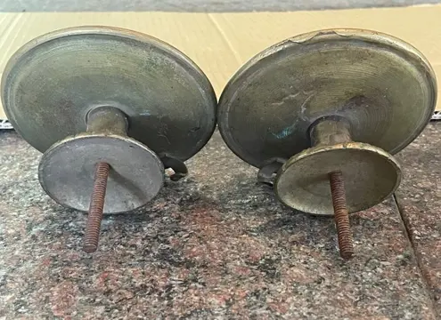 Messing set van 4 gedateerde items - Messing