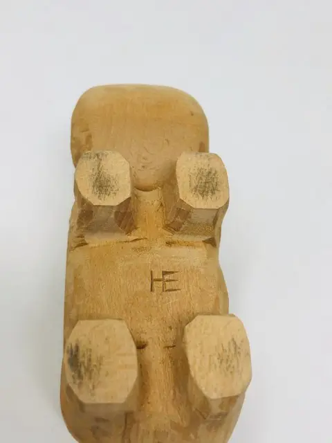 Nijlpaard sculpturen (5) - Hout