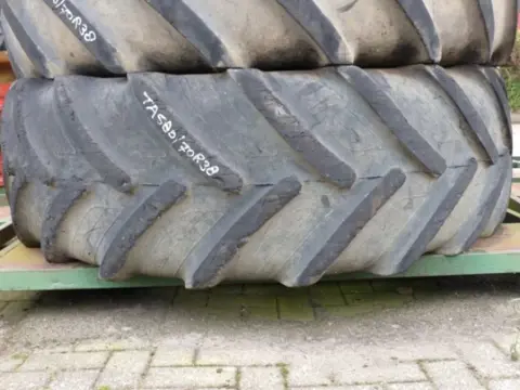 R38 Taurus 580/70R38