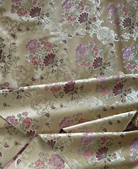 600 x 140 cm - koninklijke lichtgouden barokke damast bloemenstof - Katoen, Satijn, Zijde - 21e eeuw