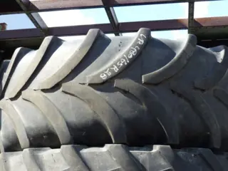 R28 Vredestein 480/65R28