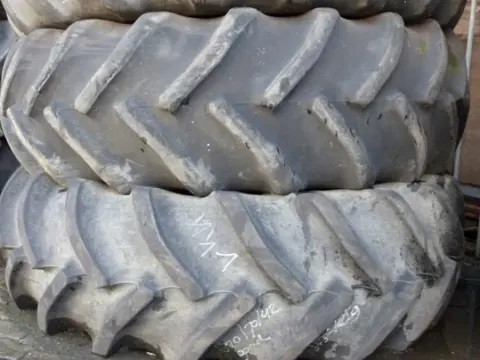 R42 Goodyear 620/70R42