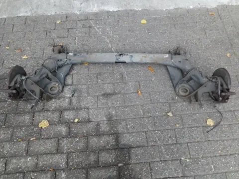 Volkswagen New Beetle 2.0 2003 Achteras (ABS)