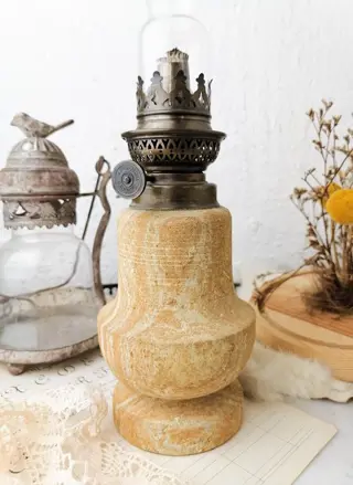 Kerosinelamp, stenen tank. Shabby, bohémien (1) - Zandsteen