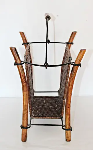 Raffia tijdschriftenrek en flessenrek. jaren 70 (2) - Raffia, ijzer en hout