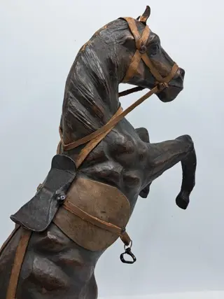 Leather horse - Leder