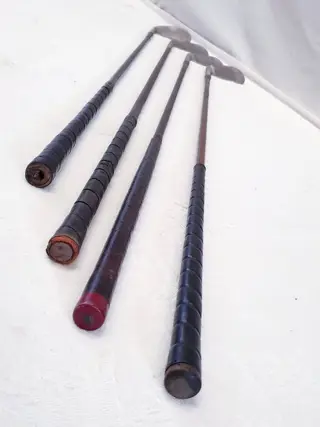 Canvas golftas met 4 clubs - Canvas, kunststof shafts, originele grips