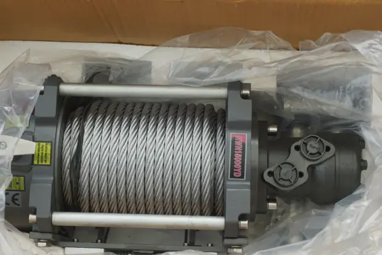 Hydraulische lier 7 ton 12mm kabel 26meter