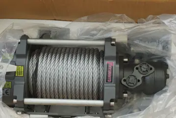 Hydraulische lier 7 ton 12mm kabel 26meter