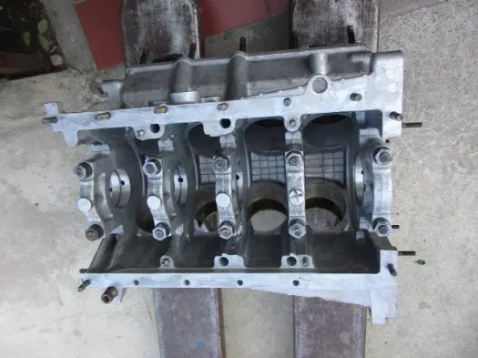 Engine block Ferrari Mondial 8