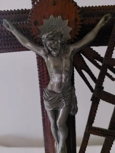 Staande Crucifix "Man van Smarten" (1) - Hout
