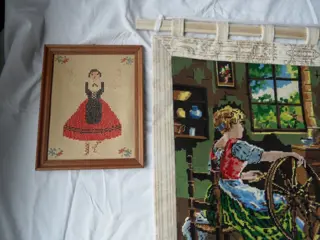 Wandtapijt, Vintage hand geborduurd wandtapijt in een moderner uitvoering en twee kaders (3) - Hout, Textiel