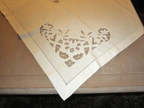 Tafellakens Richelieu (2) - Katoen, Linnen - Midden 20e eeuw