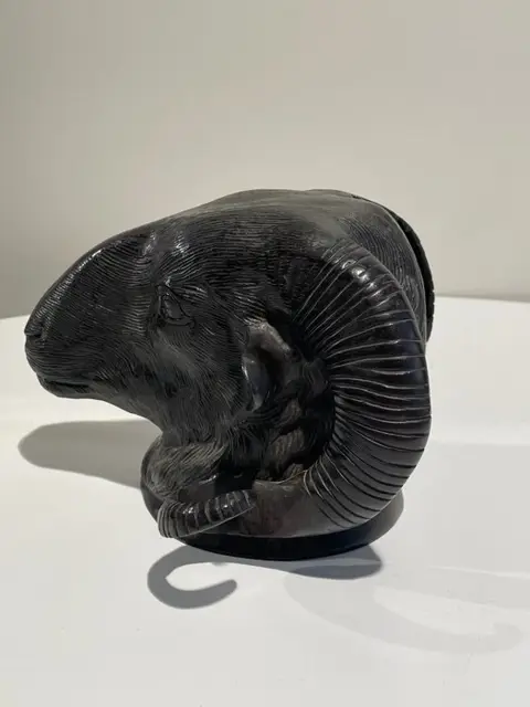 bronzen ramskop - Brons