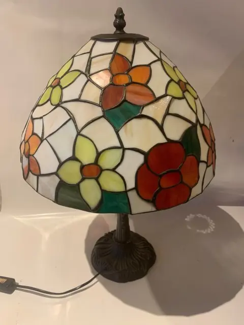 Tiffany style - Tiffany style - Tafellamp (1) - Glas (glas-in-lood), Legering