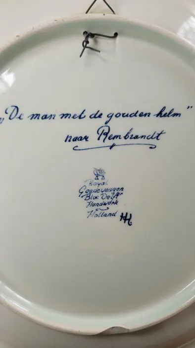 Goedewaagen - wandbord "De man met de gouden helm" - Aardewerk