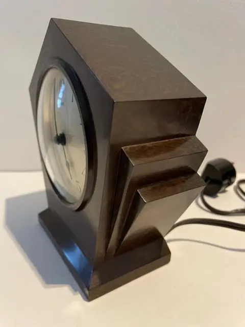 ferranti - Klok (1) - Art Deco - Bakeliet