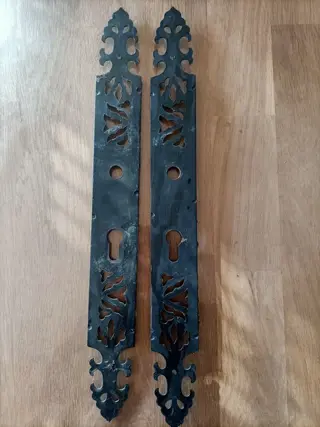 France - France - oud slot en handvat (2) - zwart gietijzer