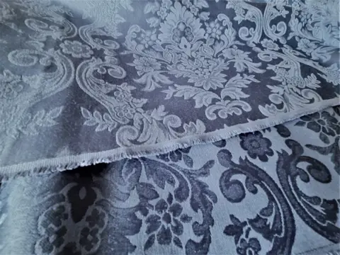 Mooie dubbelhoge San Leucio-stof - 600 x 165 cm - Hars/polyester, Katoen, Zijde - 21e eeuw