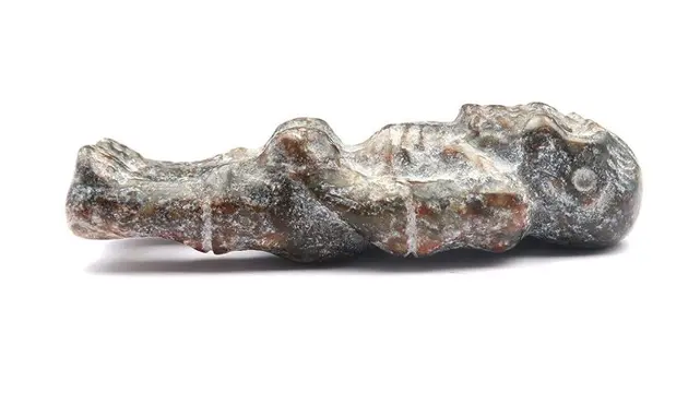 Bescherming Amulet - Totem - Memento Mori - Zwarte Toermalijn - Spirituele onsterfelijkheid, nederigheid en wijsheid