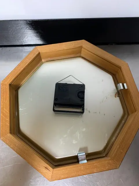 Wandklok Junghans Octagon Quartz - Regency - Glas, Hout