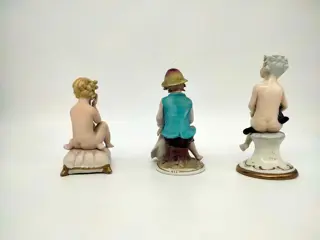 Cesare Villani - Capodimonte - Beeldjes (3) - Bisque porselein