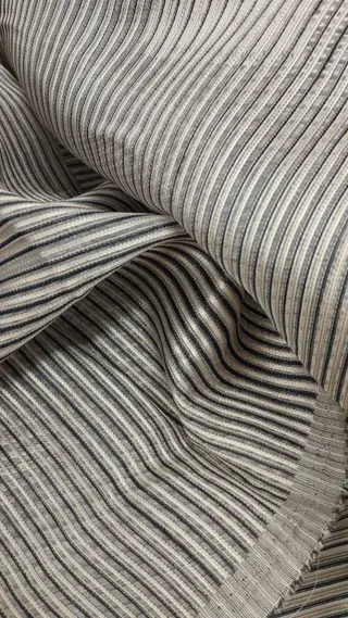 Weelderig Ghioldi weefsel gesneden chenille en organza in brede breedte - 550 x 280 cm - Hars/polyester - 21e eeuw