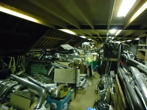 Grote voorraad Mercedes onderdelen