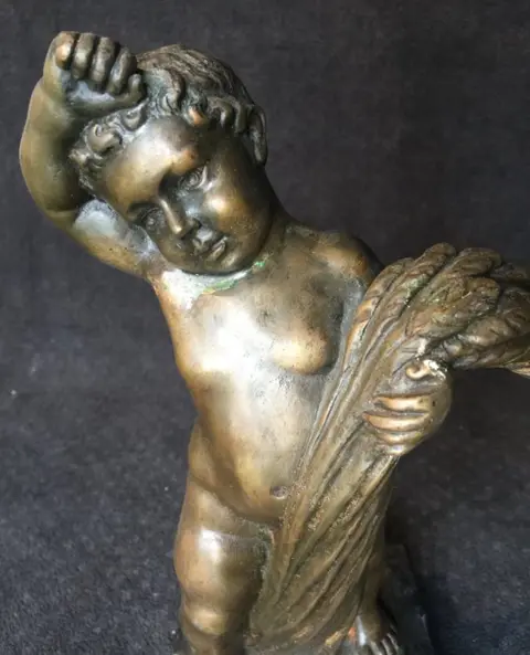 Václav NOVAK - Beeld - Gepatineerd brons, Marmer