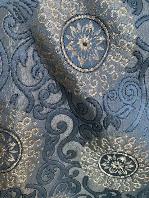 560 x 140 cm - verfijnde matelassé San Leucio damaststof - Katoen, Satijn, Zijde - 21e eeuw