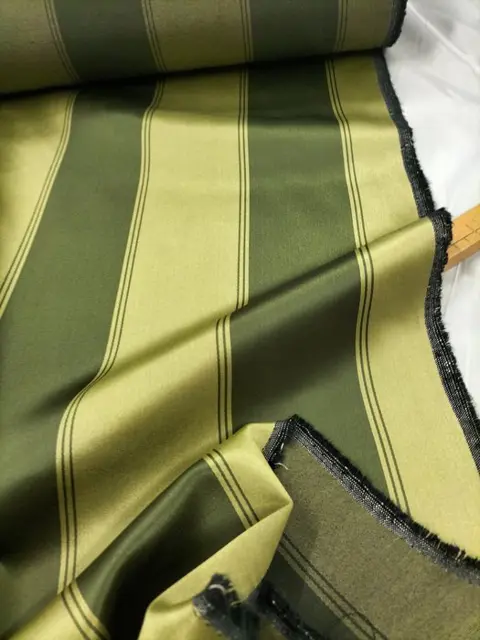 Zijdemix stof gemaakt in Italië 140 x 550 cm - Zijde, viscose - 21e eeuw