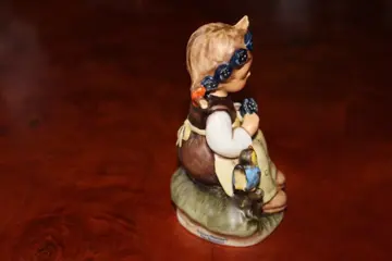 Goebel - M.I Hummel - HUM 351 (1) - Keramiek