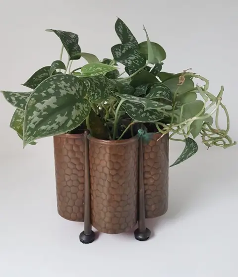 Antieke bloempot - zeldzaam model - Koper