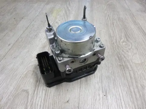 ABS POMP Triumph Tiger 800 xc 2012 - 2013