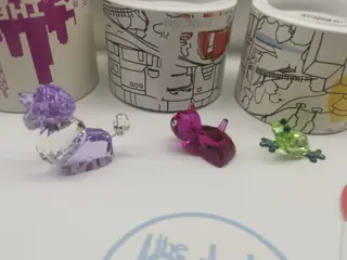 Anton Hirzinger, Peter Heidegger, Stefanie Nederegger - Swarovski Lovlots - Poedel Violetta, Romeo de kikker en Emily (3) - Kristal