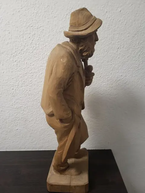 Beeldje(s), Houten beeld boer met pijp - Hout (Esdoorn)