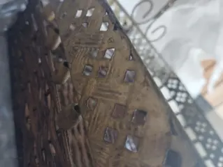 Mand (1) - Hout, IJzer (gegoten/gesmeed), schelpen