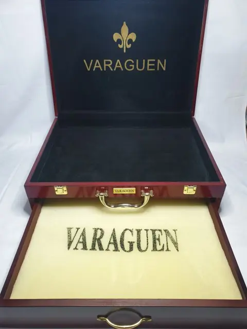 Houten doos (1) - Hout