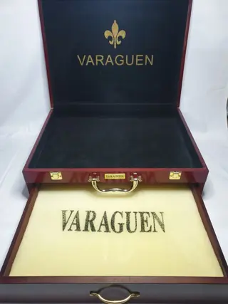 Houten doos (1) - Hout